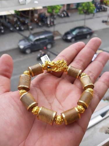 Pixiu bamboo agarwood bracelet with 18k gold - classic photo review