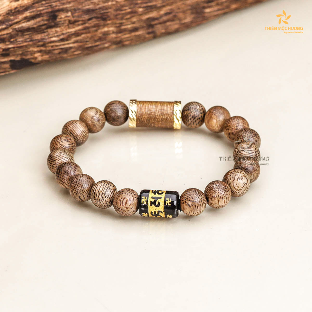 Natural Agarwood Bracelet with captivating colors and organic textures
