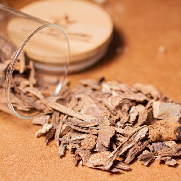 Agarwood are used to help mentally treat: reduce stress, nervous stress, ...