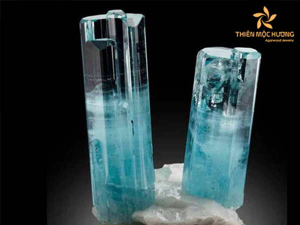 Aquamarine crystals - Thien Moc Huong