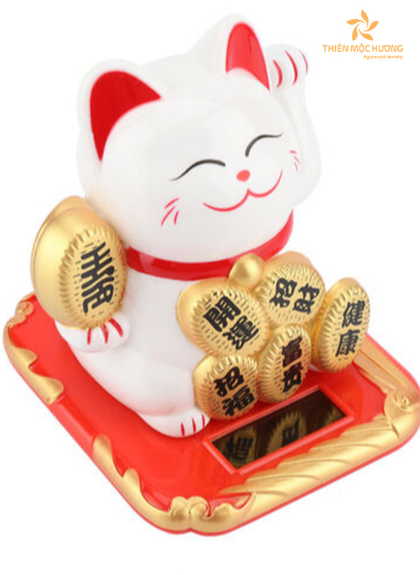 Getting Lucky. A short history of the fortune cat…