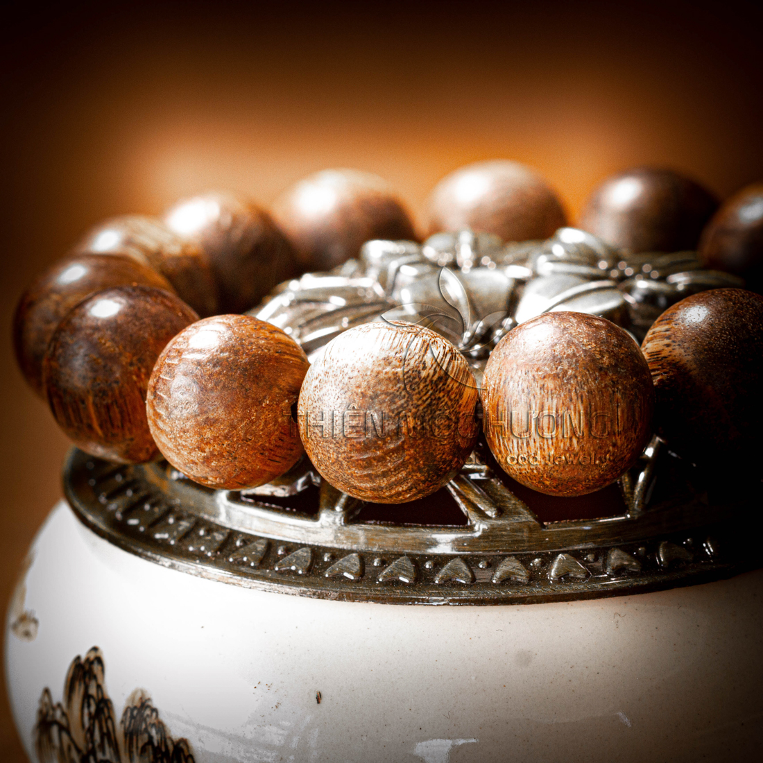 Wooden bead bracelet deals meaning