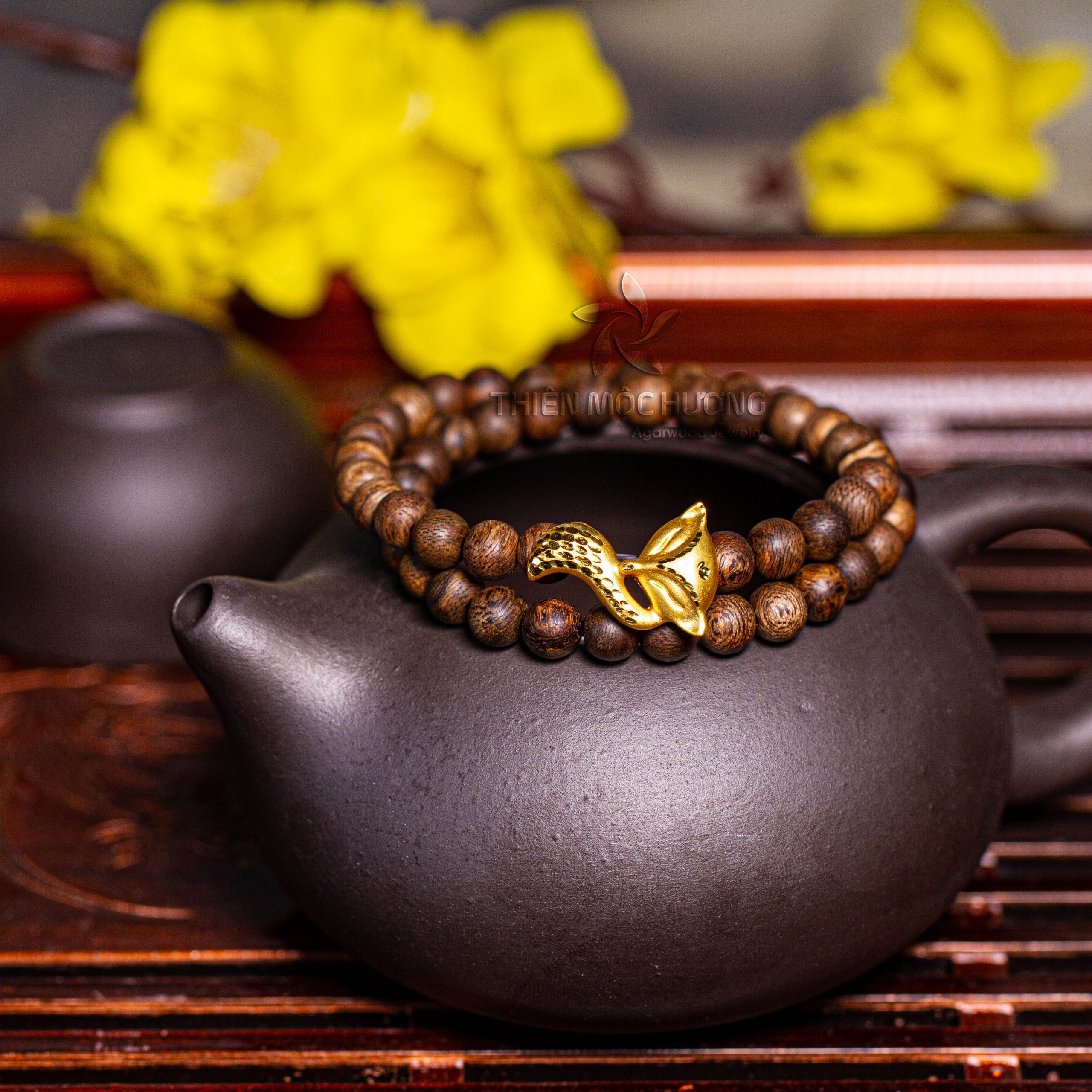 Philippines nine-tailed fox agarwood beaded bracelet with 24k gold charm - premium