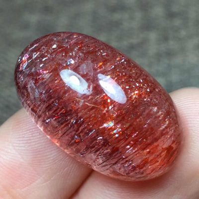 Red hair quartz stone