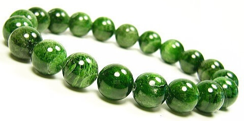 Chrome is famous for its attractive forest green color but depends on impurities and colorants.