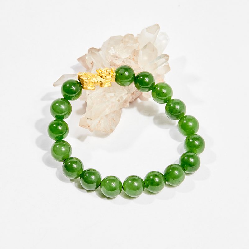 The meaning of nephrite jade stone in feng shui and spirituality
