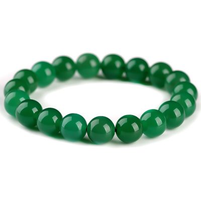 Green Agate helps to cure a number of diseases in the digestive, circulatory and cardiovascular systems.