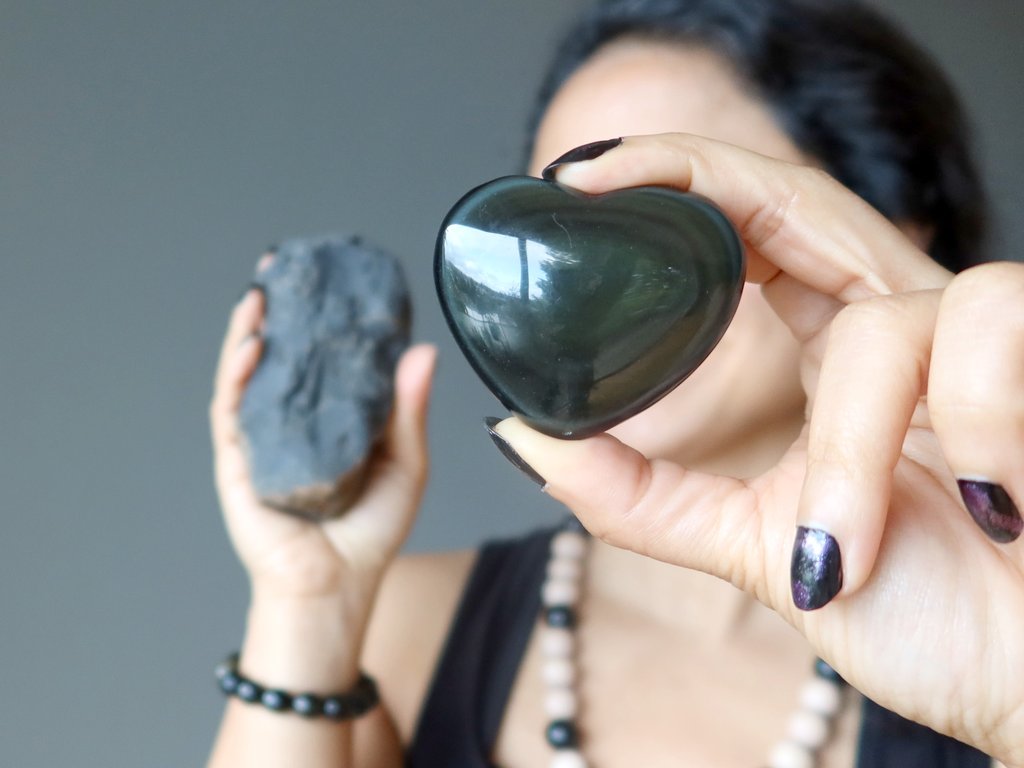 Obsidian stone looks like a mineral
