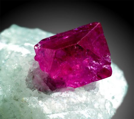 Spinel stone