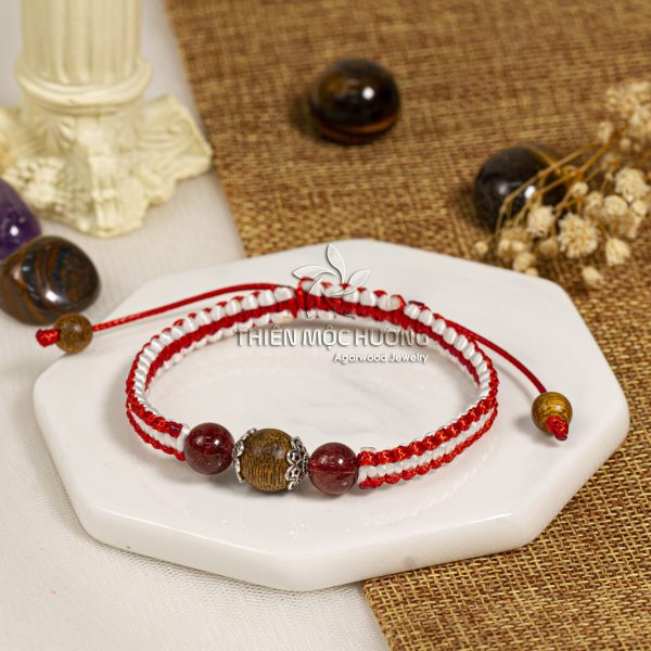 red string bracelet christianity