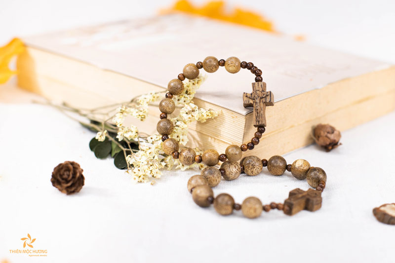 knotted-rosary-bracelet