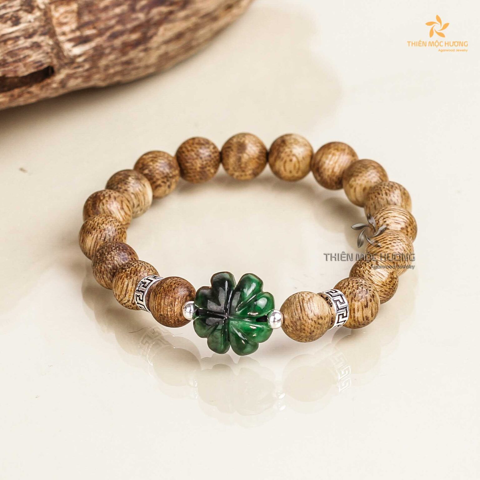 Four-leaf Clover Agarwood bracelet with Gemstone - Green - Vietnamese Toc Agarwood