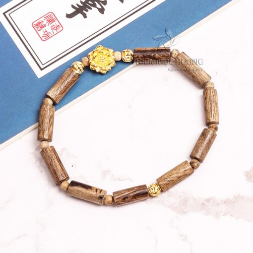 Bamboo agarwood bead bracelet with Lotus charm