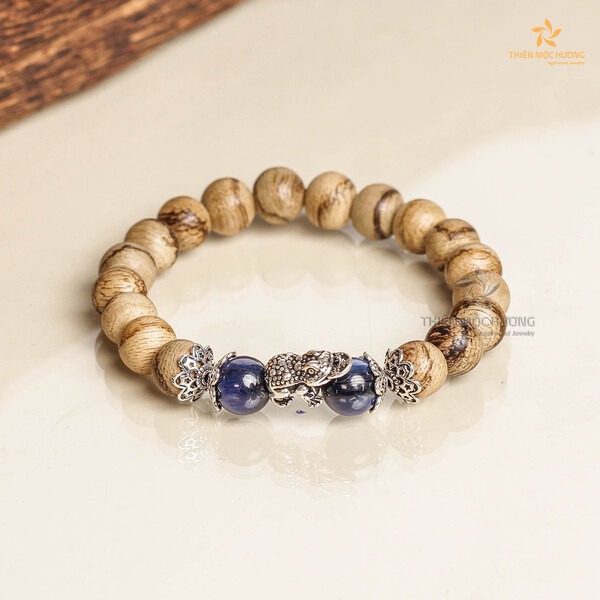 Jinchan – Money frog agarwood beaded bracelet