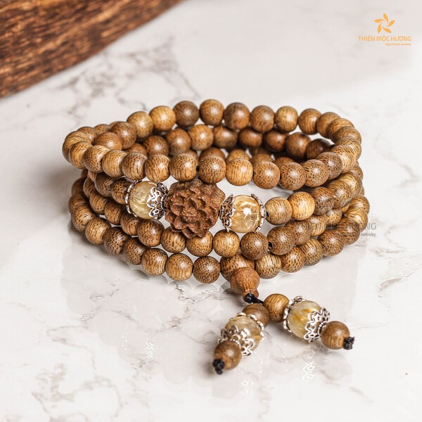 Lotus Agarwood 108 mala beads bracelet - Classic