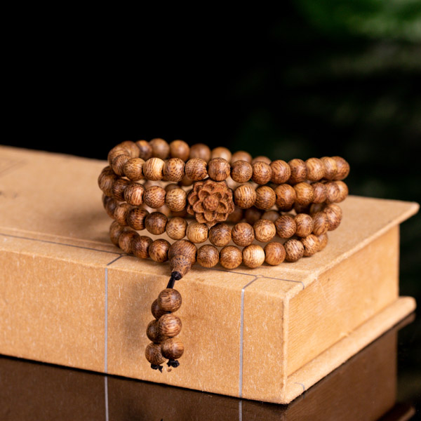 108 mala beads review: Enlightened Lotus 108 mala beads