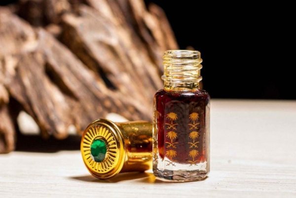 Pure Agarwood Essential Oil - TMH Agarwood Jewelry