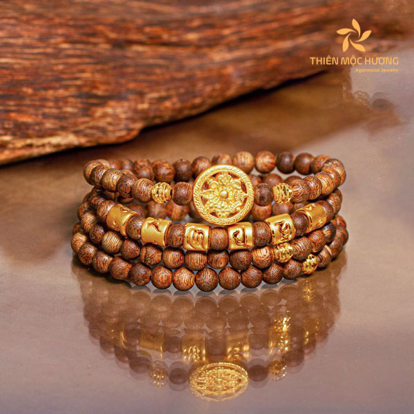 The Oriental Dharma Bracelet contains the spirits of heaven
