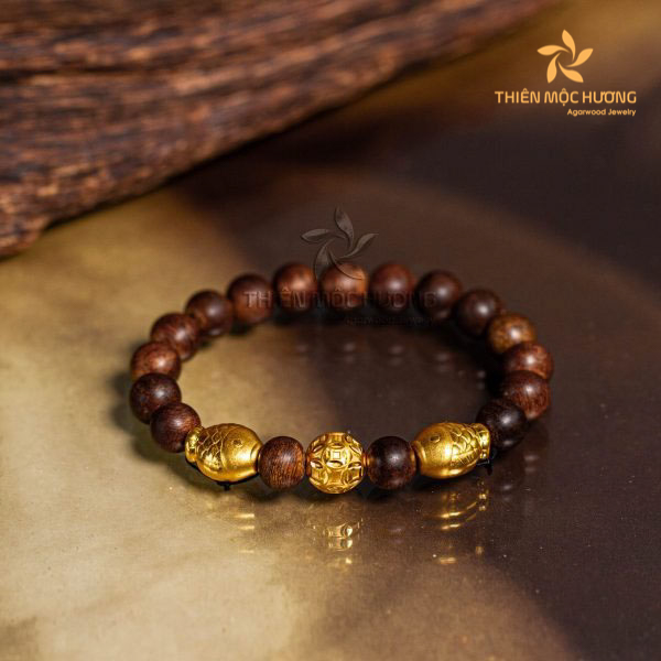 Philippines Eternal Energy Agarwood Bracelet is directed to the purity of mind and lucid wisdom - Best Agarwood Bracelet for men
