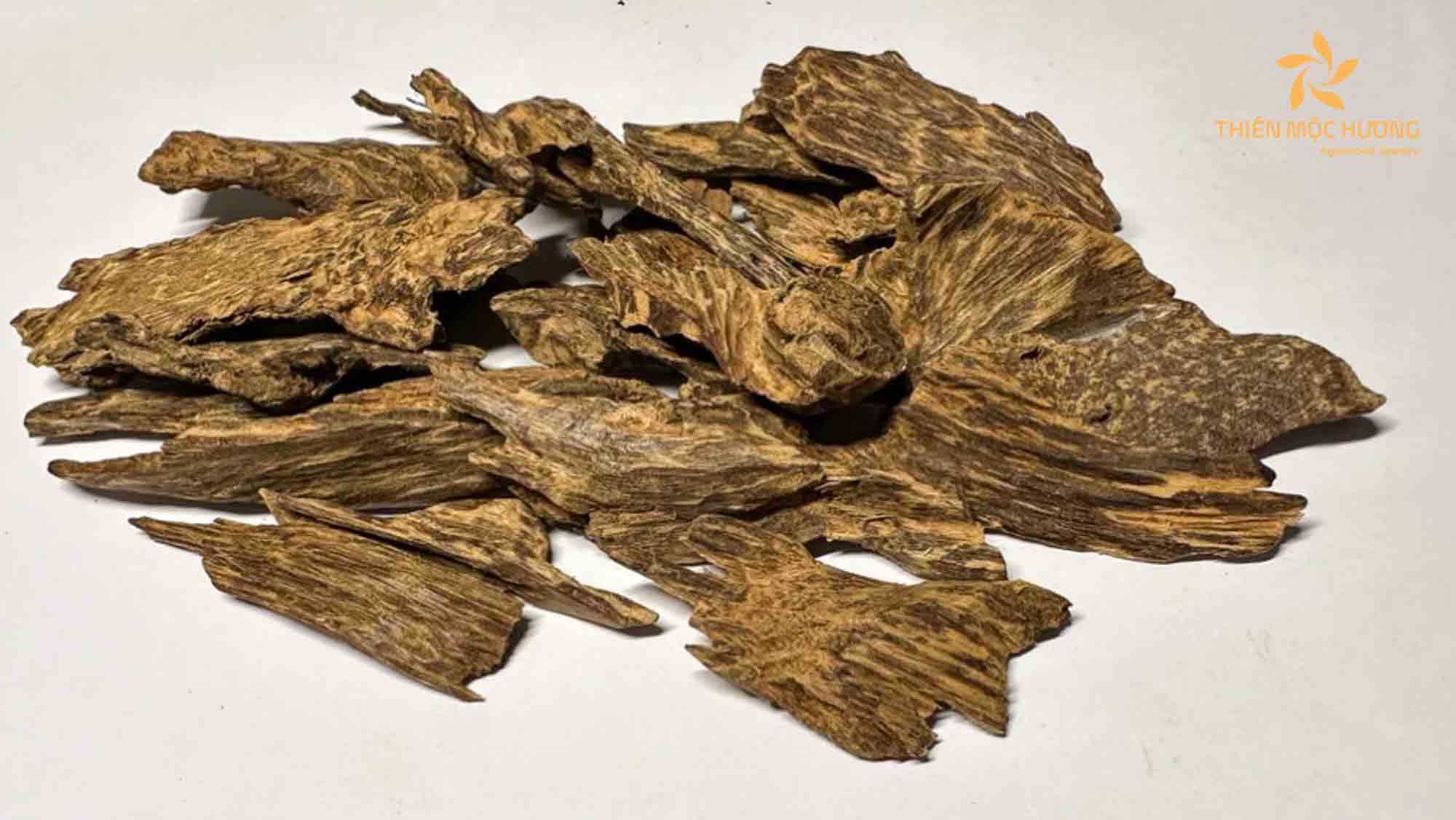 Where to buy agarwood in Taiwan - The Attar Store