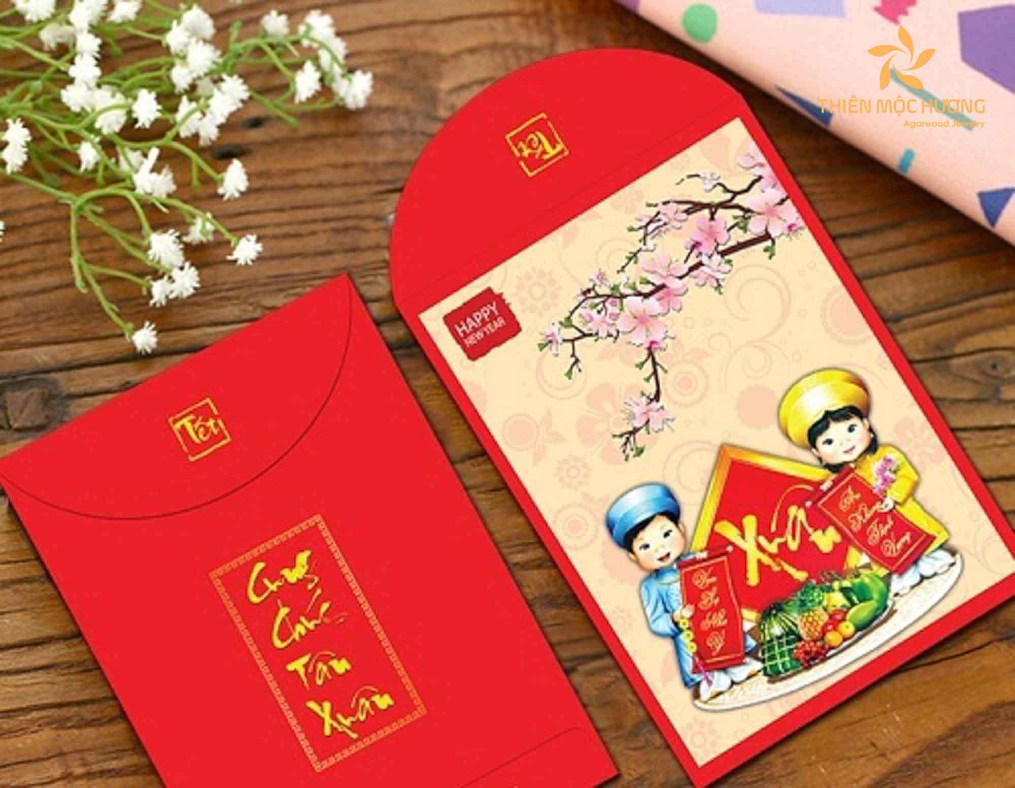 Top Vietnamese New Year Gift Ideas - Red Envelopes