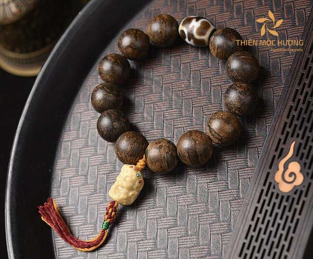 Brief Explanation of Agarwood Bracelets and Their Significance