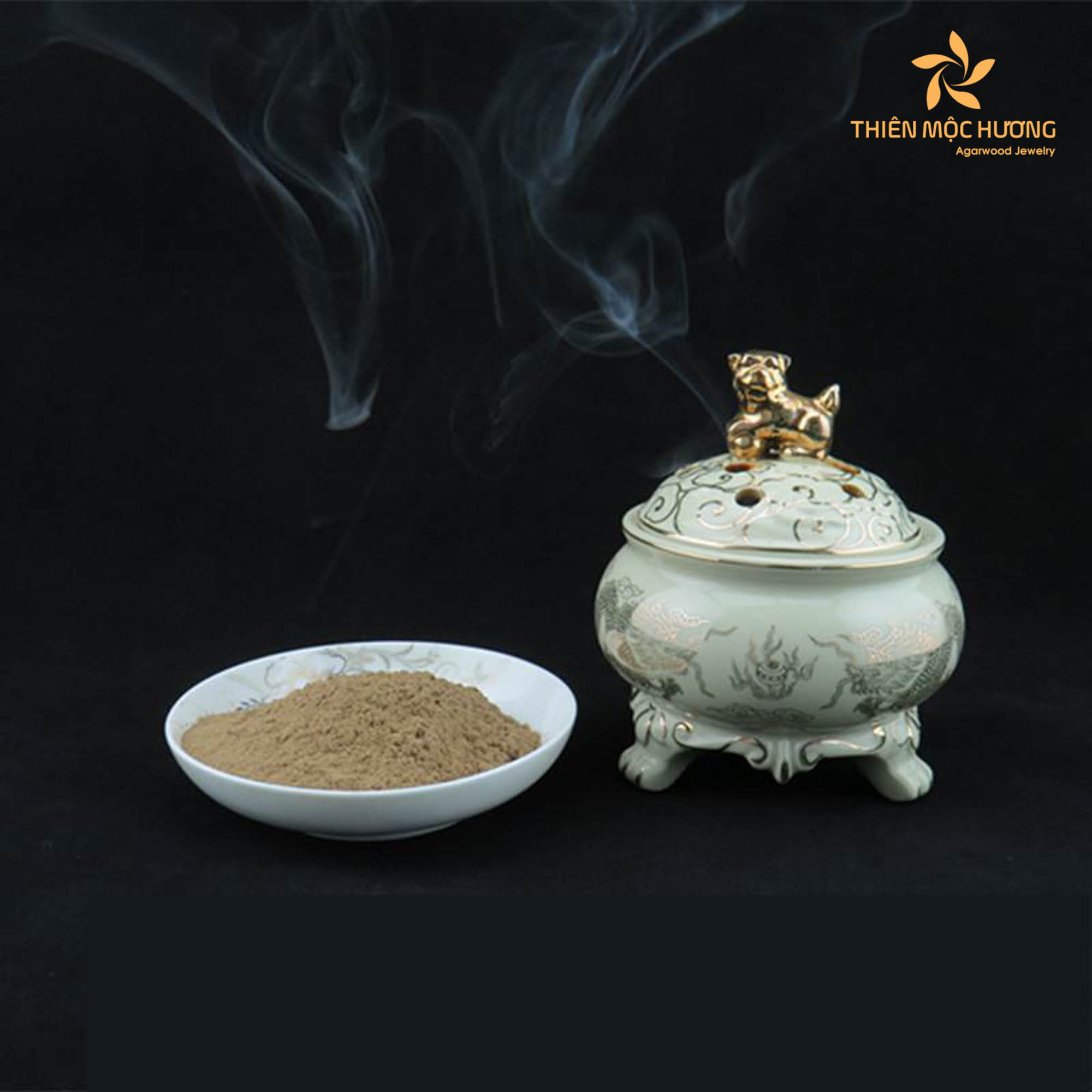 Agarwood powder for incense